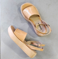 Sandalias MAJO charol camel