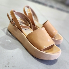 Sandalias MAJO charol camel - comprar online