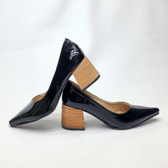 Stilettos Folia charol negro