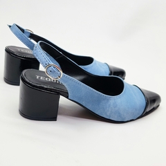 Stilettos tipo Chanel modelo COCÓ simil Jean con charol negro en internet