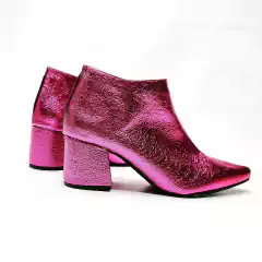 Botitas CAPRI metalizado fucsia edición limitada en internet