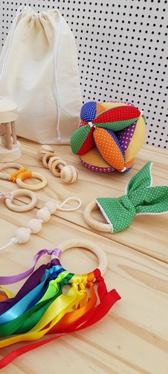 Kit Sensorial de Desenvolvimento Psicomotor com 11 itens - Completo - 2 à 12 meses - Nikita Projetos Lúdicos - Material Artesanal e Sensorial