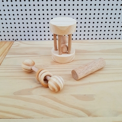 Kit Sensorial para Bebês com 3 Chocalhos em Madeira - 3 à 12 meses