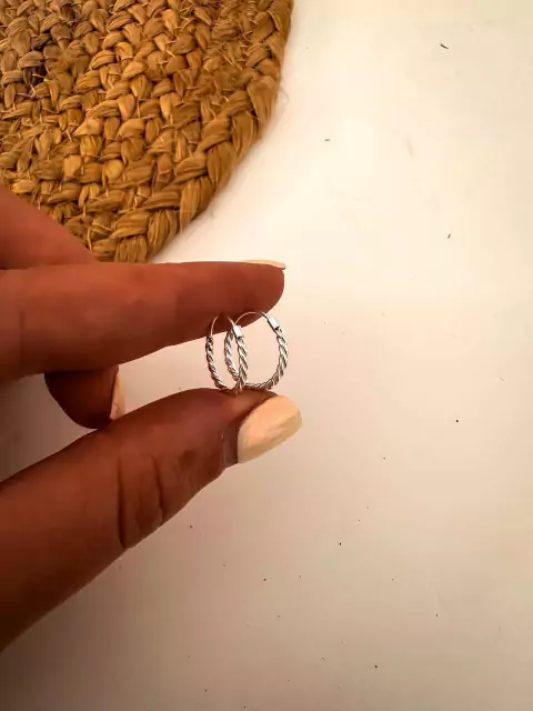 Par Aros Yanine 1,4 Cm Plata 925