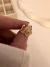 Earcuff Lobita Acero dorado - comprar online