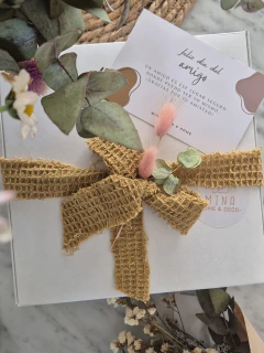 BOX Dia del Amigo - Regalo Especial Amistad - comprar online