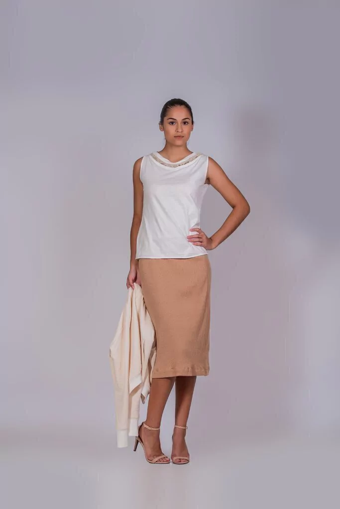 Conjunto com detalhes em renda