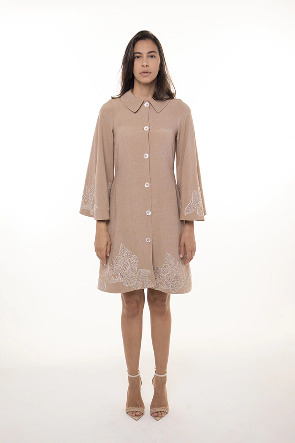 Vestido Linha A Com Mangas Sino