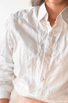 Camisa em tricoline bordada na internet
