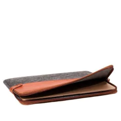 Funda Mooka Viena Marrón Apple Macbook Pro 13¨ Y Touchbar on internet