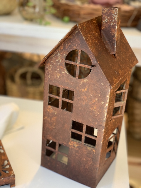 Casita de pie 12x12x30 cm