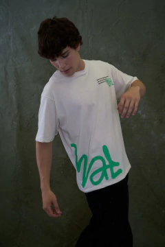 Remera Oversize Prisoners - comprar online