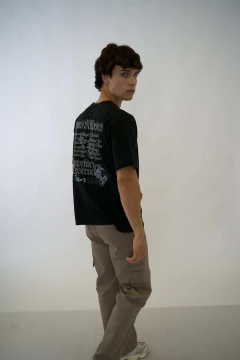 Remera Roses en internet