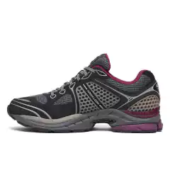 Saucony Women's ProGrid Triumph 4 Winter Tech Dark Grey | Plum - comprar online