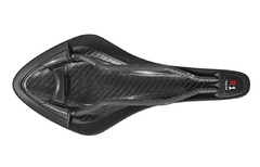 Fizik Arione R1 Carbon Braided Saddle na internet