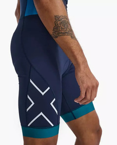 2XU Core Trisuit na internet