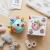 SONAJERO Bola Sensorial "Carrying Rattle Function" con Sonido y Texturas