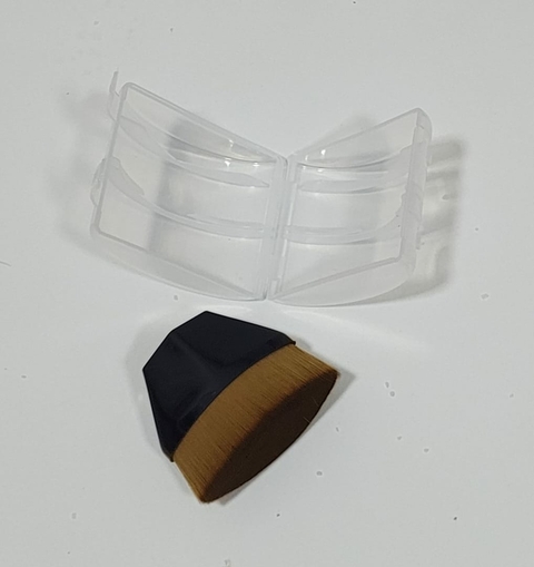 Escovinha para carimbeira com capa protetora