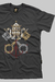 Camiseta Brasão Vaticano Grafite na internet