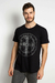 Camiseta Católica Estampada com a Medalha de São Bento cor Preto