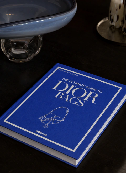 Libro Ultimate Guide To Dior Bags