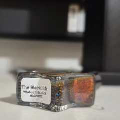 The Black Hole - Whabox na internet