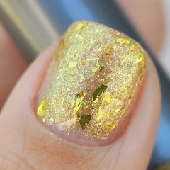 Golden Rutilated Quartz na internet
