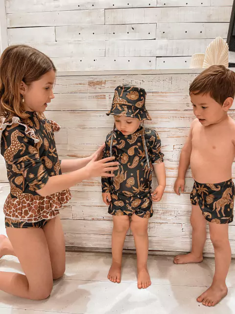 Remera con bombacha UV50+ Moon