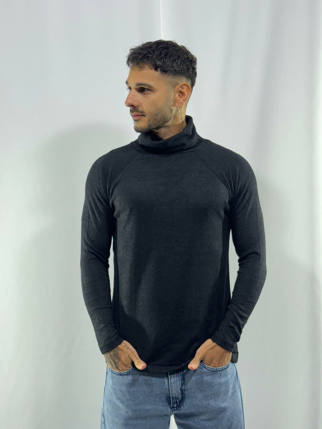 Polera Vostok Negro