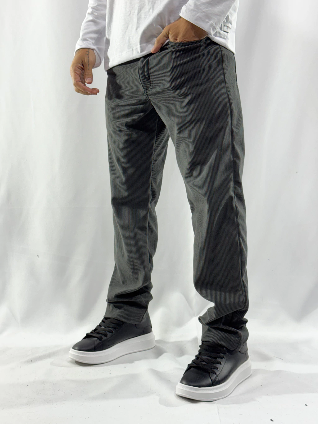 Pantalon Corderoy Abu Dhabi