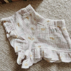 Imagen de SHORT LILY MAGNOLIA
