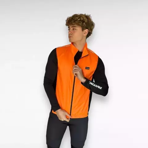 CHALECO ROMPEVIENTO ULTRALIVIANO NARANJA