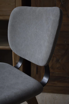 SILLA SOMALIA DE ROBLE Y LINO en internet