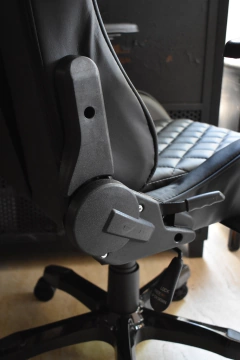 SILLA GAMER DIABLO RACER PRO NEGRA - JB Lacroux Restoration 