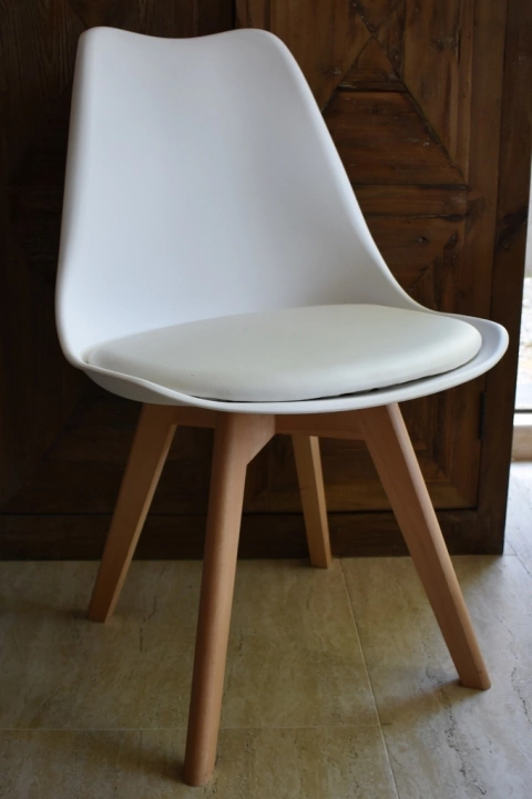 SILLA TULIP CON ALMOHADÓN COLOR BLANCO - comprar online