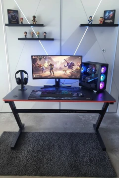 Escritorio Gamer con soporte tipo Z