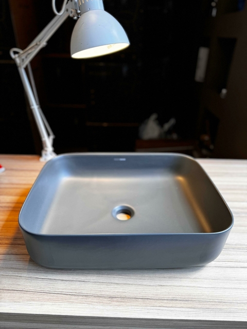 BACHA DE APOYO MARCA HOESCH FOSTER GRIS MATE- 50*40*13.5CM