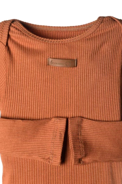 Remera Gonza Terracota - comprar online