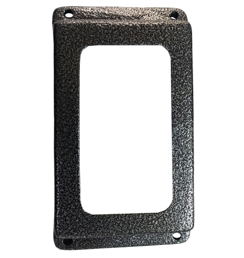 Protetor para controle de acesso Intelbras SA 211 MF na cor preta, com design retangular e textura. Possui furos para instalação.