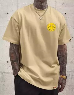 Camiseta Oversized Smile Basic - Pintee T-shirt - As Camisetas Mais Incríveis da Internet