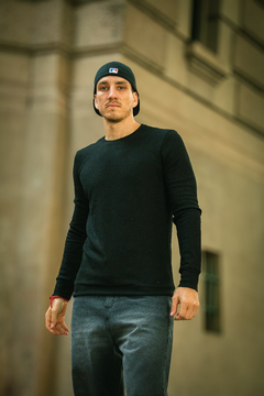 SWEATER PANAL NEGRO en internet