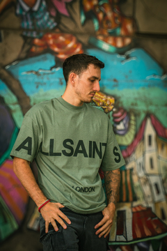 REMERA AZZ OVERSIZE ALL SAINTS VERDE en internet