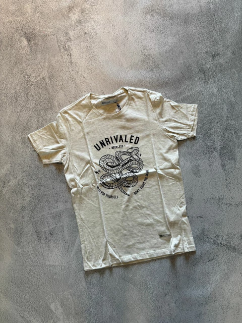 REMERA KIDS UNRIVALED