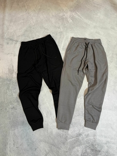 JOGGING RUST LR NEGRO en internet