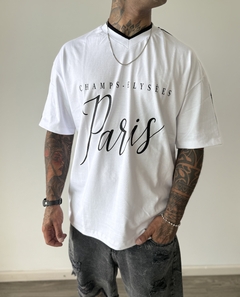 REMERA OVERSIZE PARIS ESCOTE BLANCA