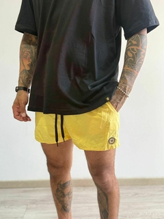 SHORT BAÑO AMARILLO LISO