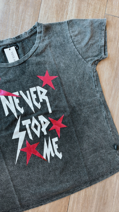 Remera never stop - tienda online