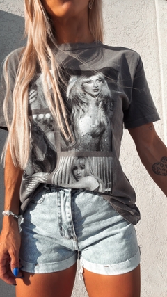 Remera Sabrina en internet