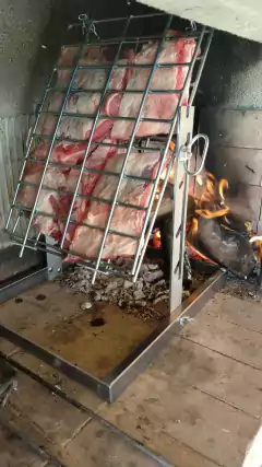 Parrilla Asador para hogar a leña en internet