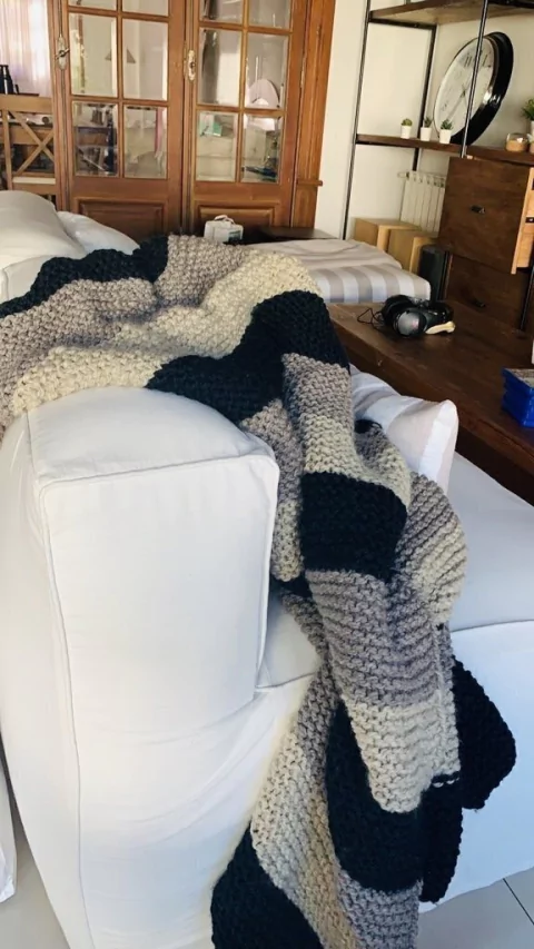 Kit para tejer Manta "KNITFLIX La revancha" nivel intermedio